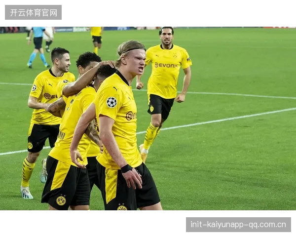 曝曼联盯上德甲高效杀手！性价比引全网热议